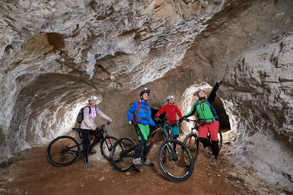 Podzemlje Pece cave cycling