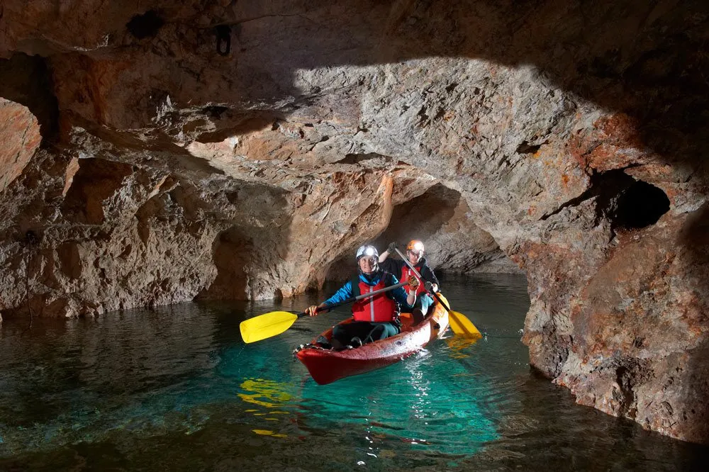 tour della miniera in kayak