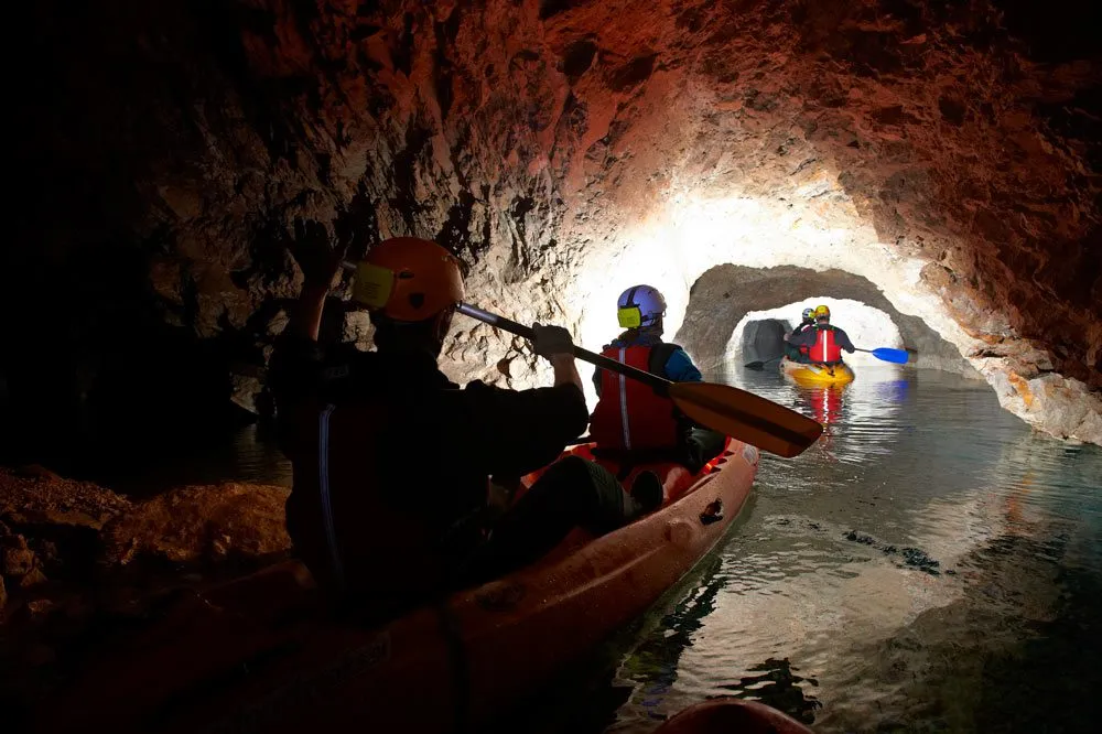 underground kayak stag